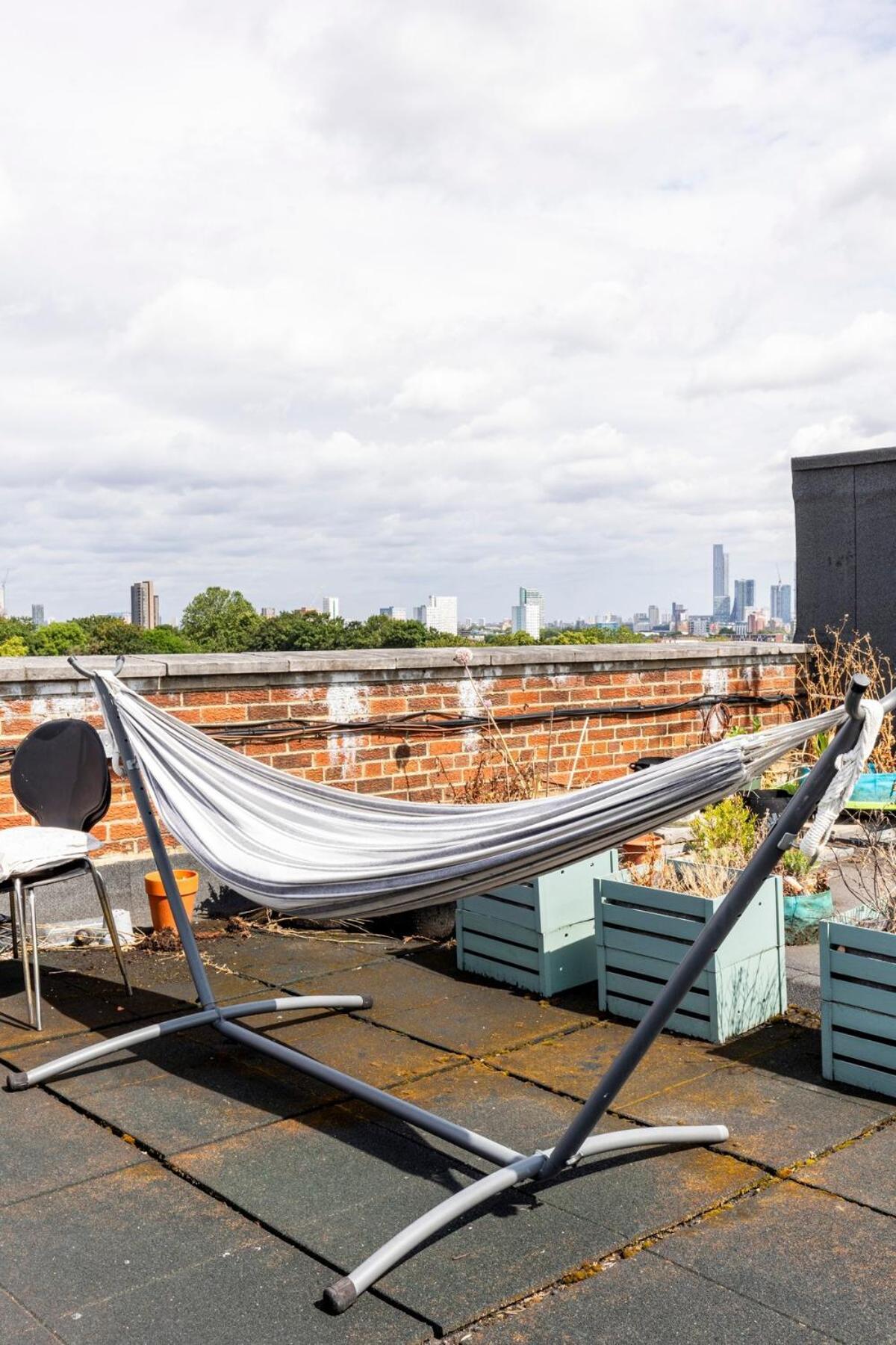 Gracefully Chic And Undeniably Beautiful Apartment-sustainable Living * London
