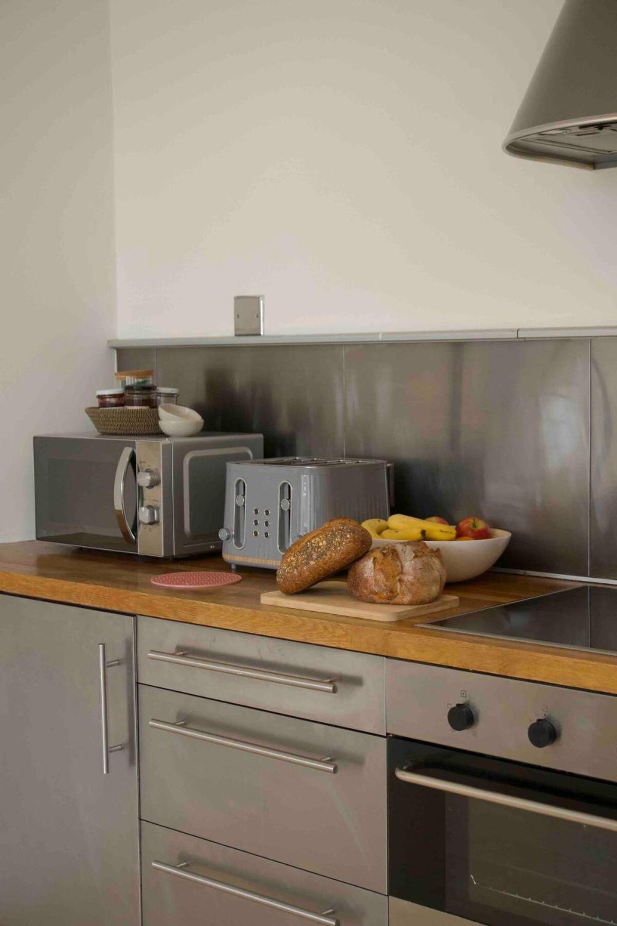 Gracefully Chic And Undeniably Beautiful Apartment-sustainable Living London